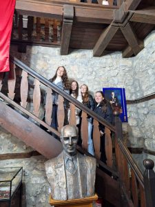 viber_image_2025-10-09_12-13-36-923